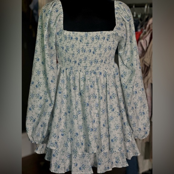 Altar’d State Blue and White Floral Romper - Picture 3 of 4